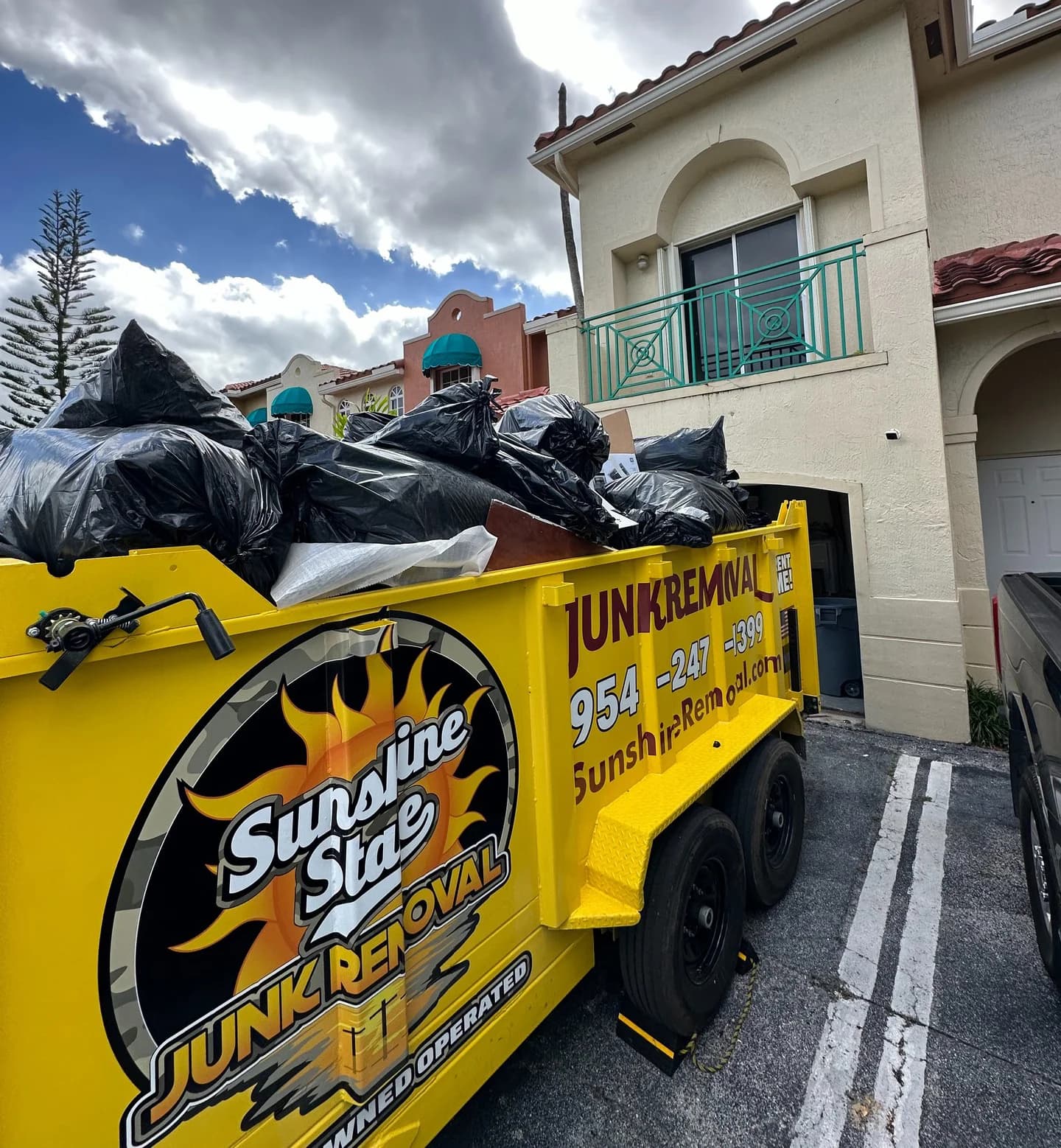 Sunshine State junk removal in action